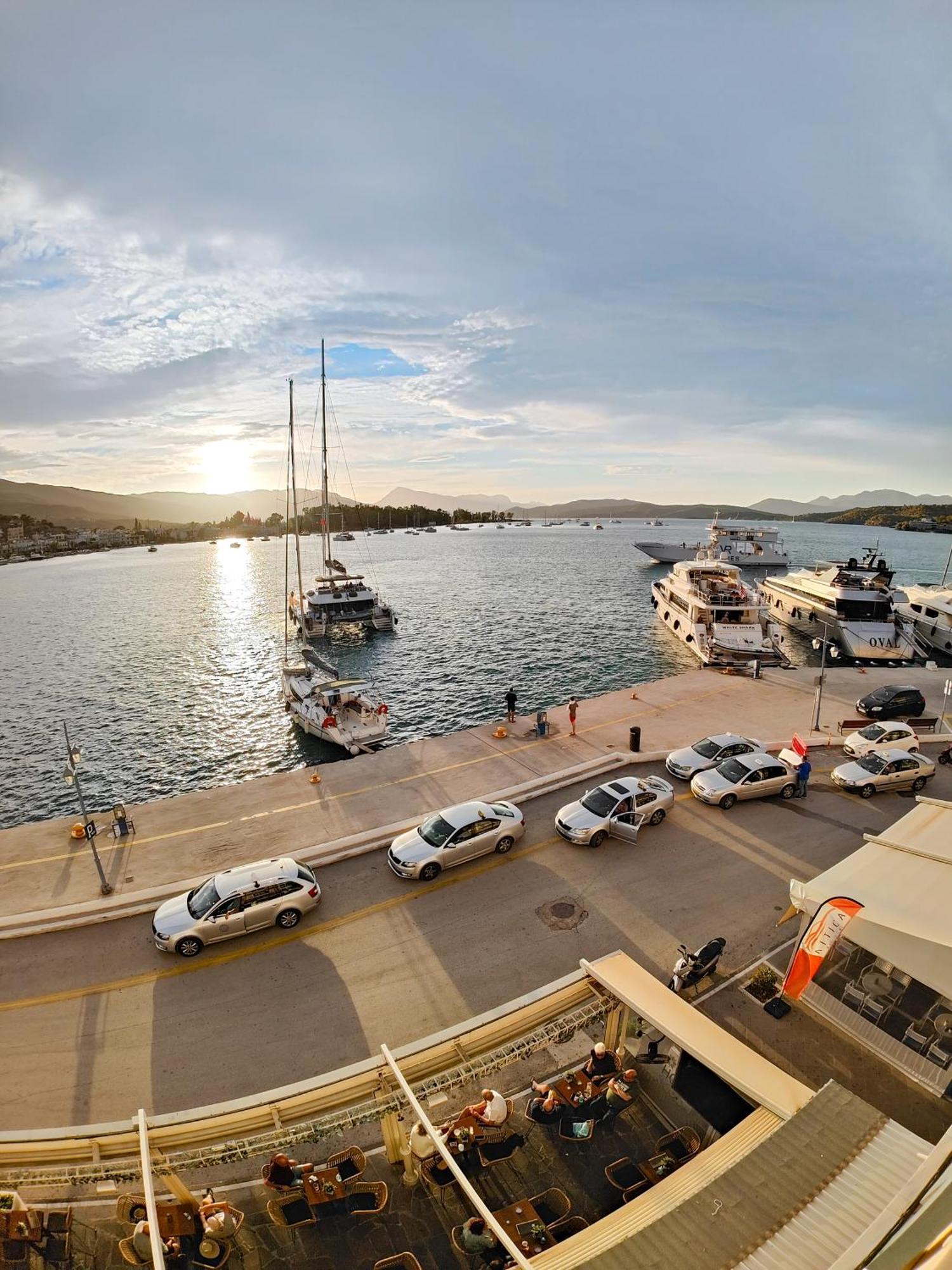 The Manessi City Boutique Hotel Poros Town Exterior photo