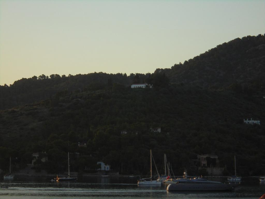 The Manessi City Boutique Hotel Poros Town Exterior photo