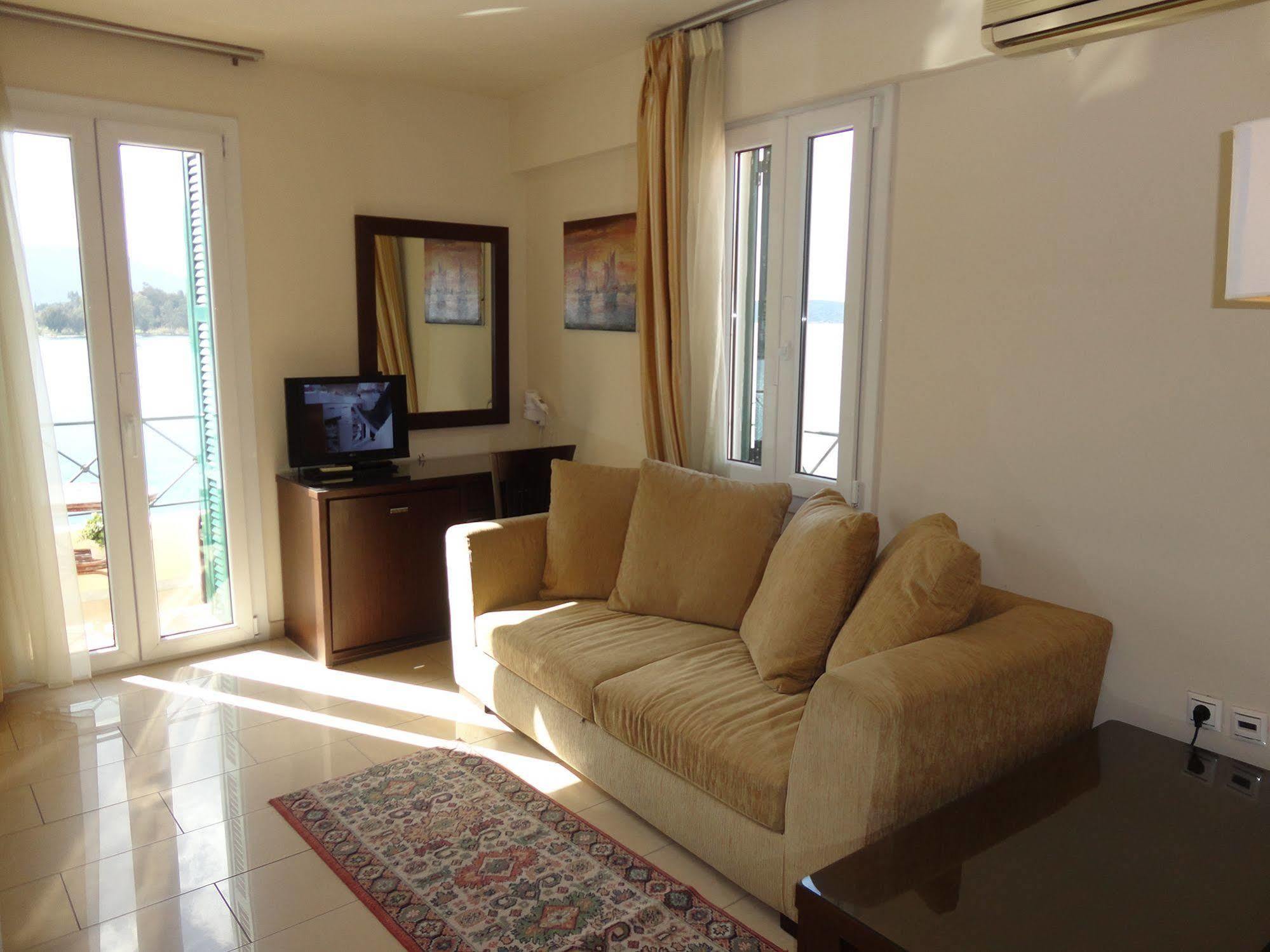 The Manessi City Boutique Hotel Poros Town Exterior photo