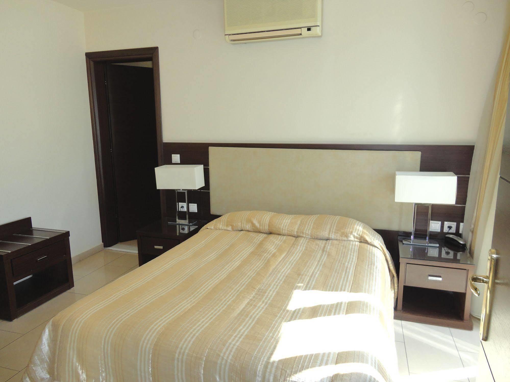 The Manessi City Boutique Hotel Poros Town Exterior photo